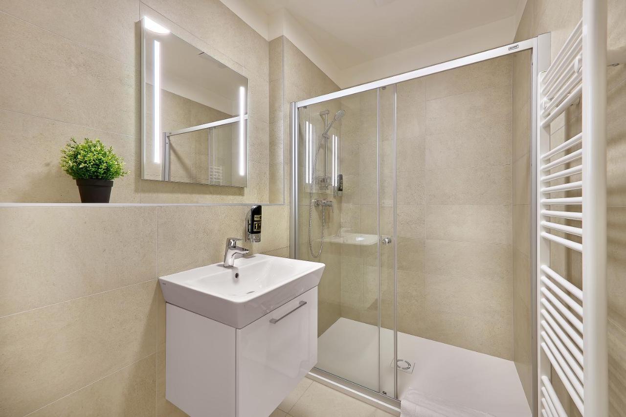 Downtown Suites Rubesova Praga Esterno foto