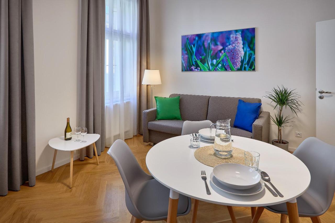 Downtown Suites Rubesova Praga Esterno foto