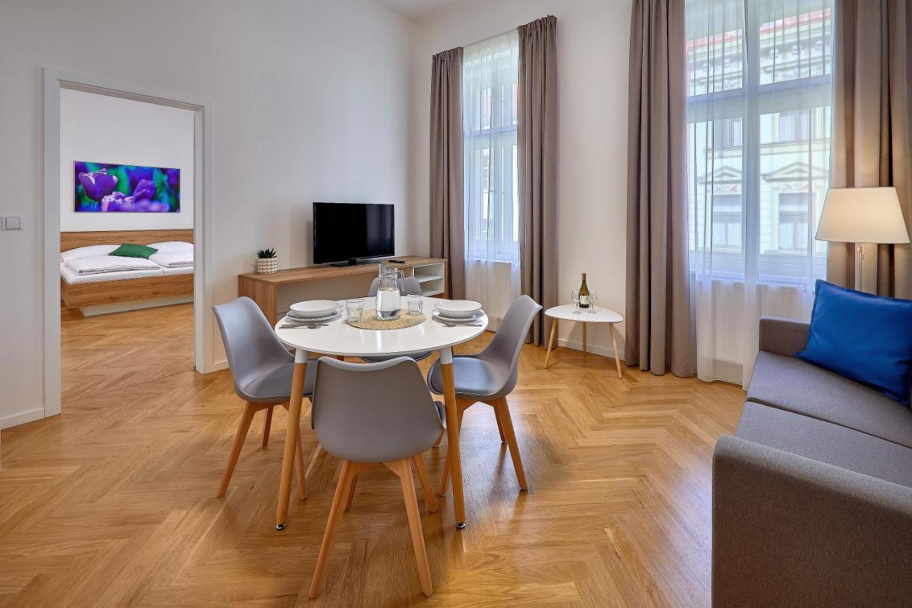 Downtown Suites Rubesova Praga Esterno foto