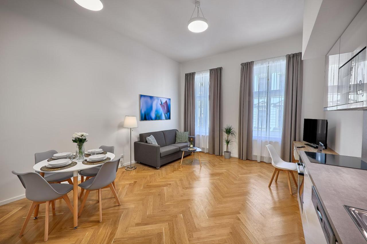 Downtown Suites Rubesova Praga Esterno foto