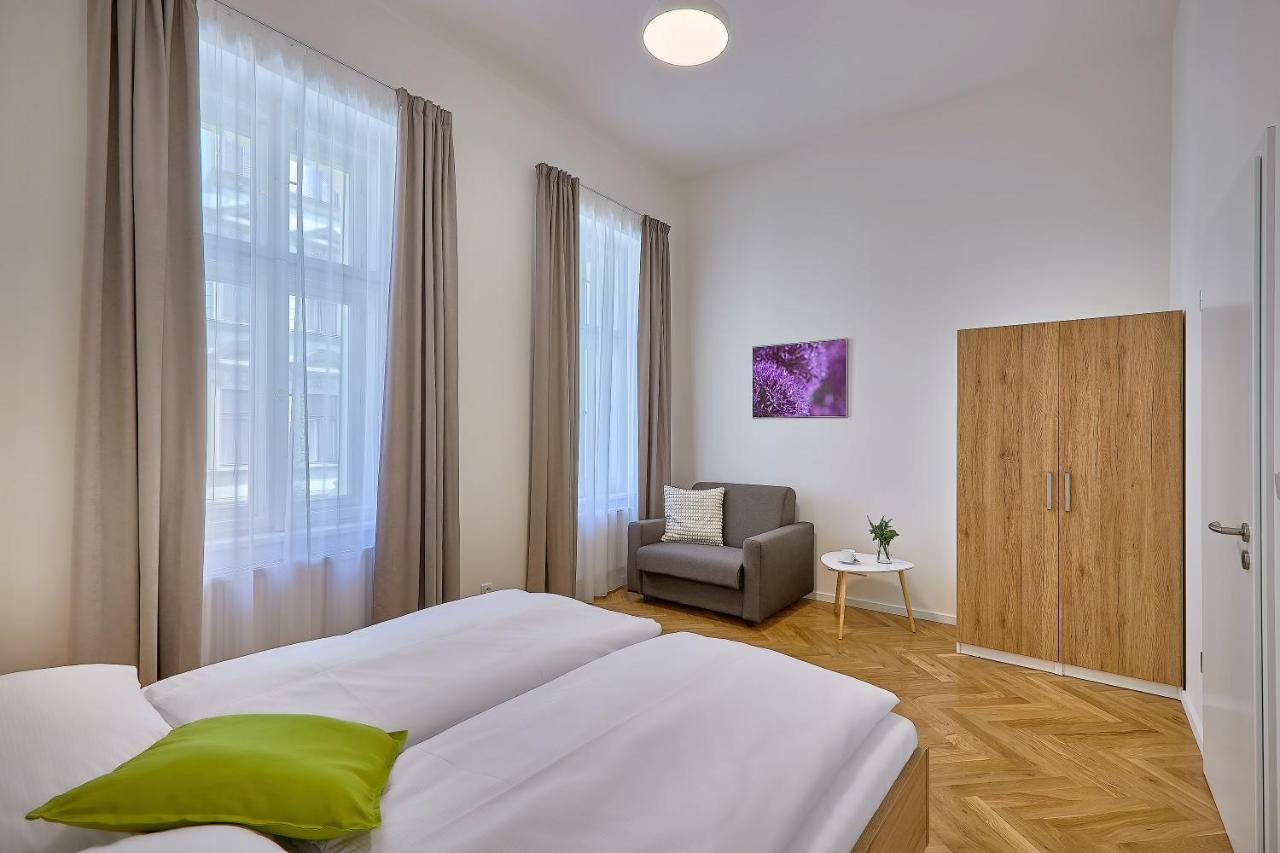 Downtown Suites Rubesova Praga Esterno foto