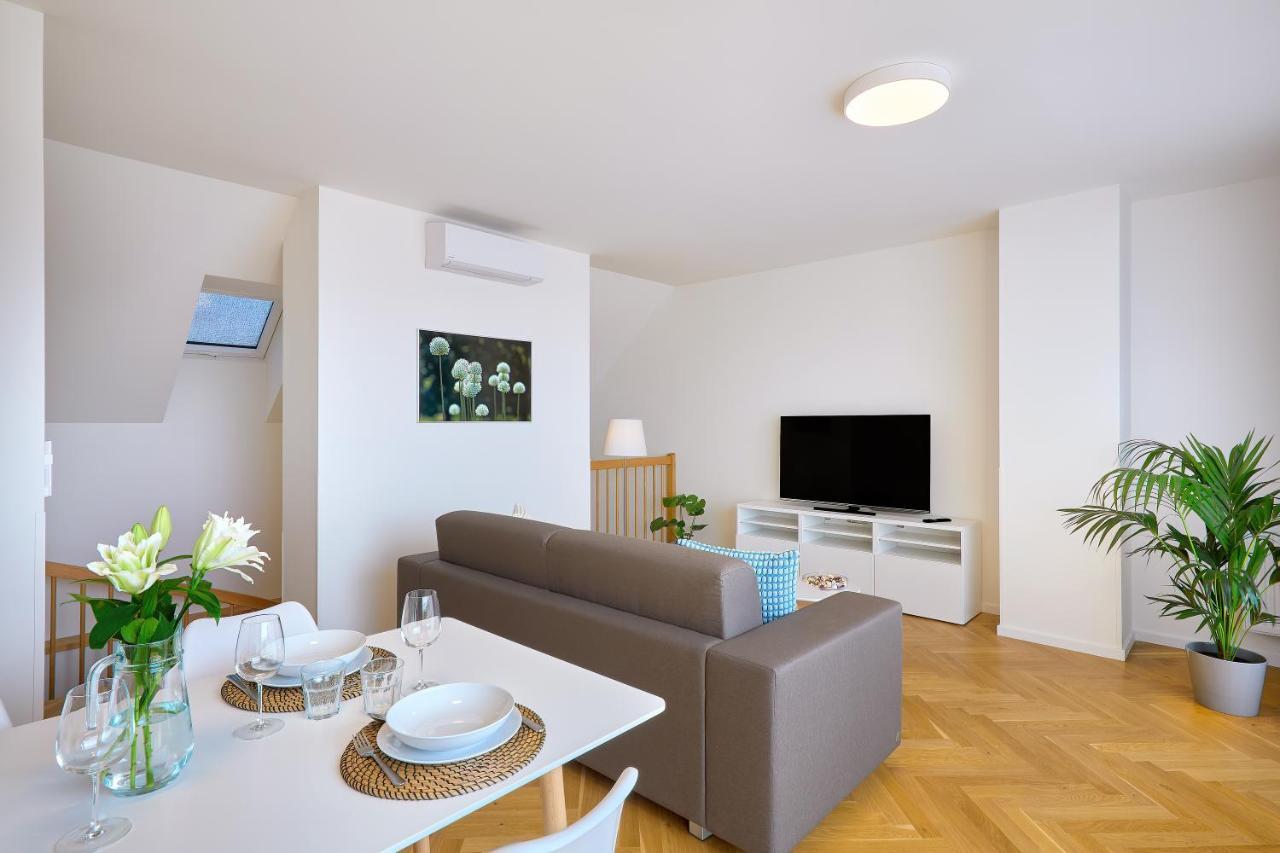 Downtown Suites Rubesova Praga Esterno foto