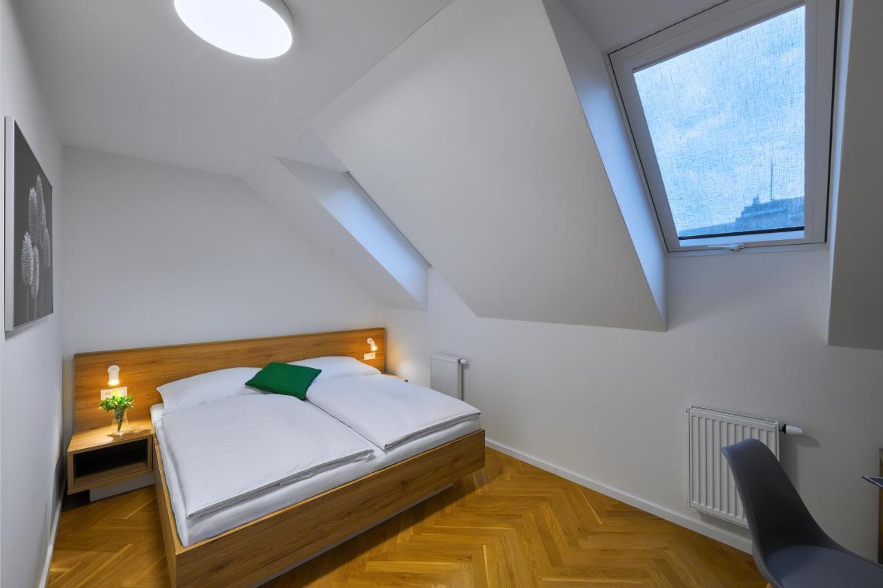 Downtown Suites Rubesova Praga Esterno foto