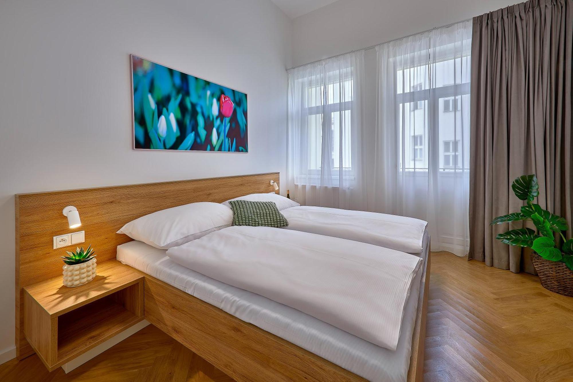 Downtown Suites Rubesova Praga Esterno foto
